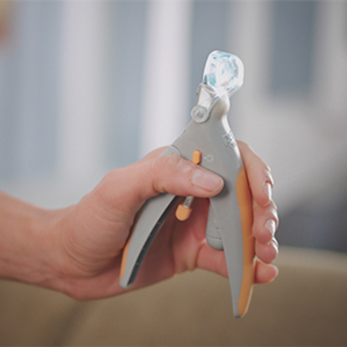 LED Light Pet Nail Clippers with 5x Magnification - Dual-Sided Clipper for Trimming