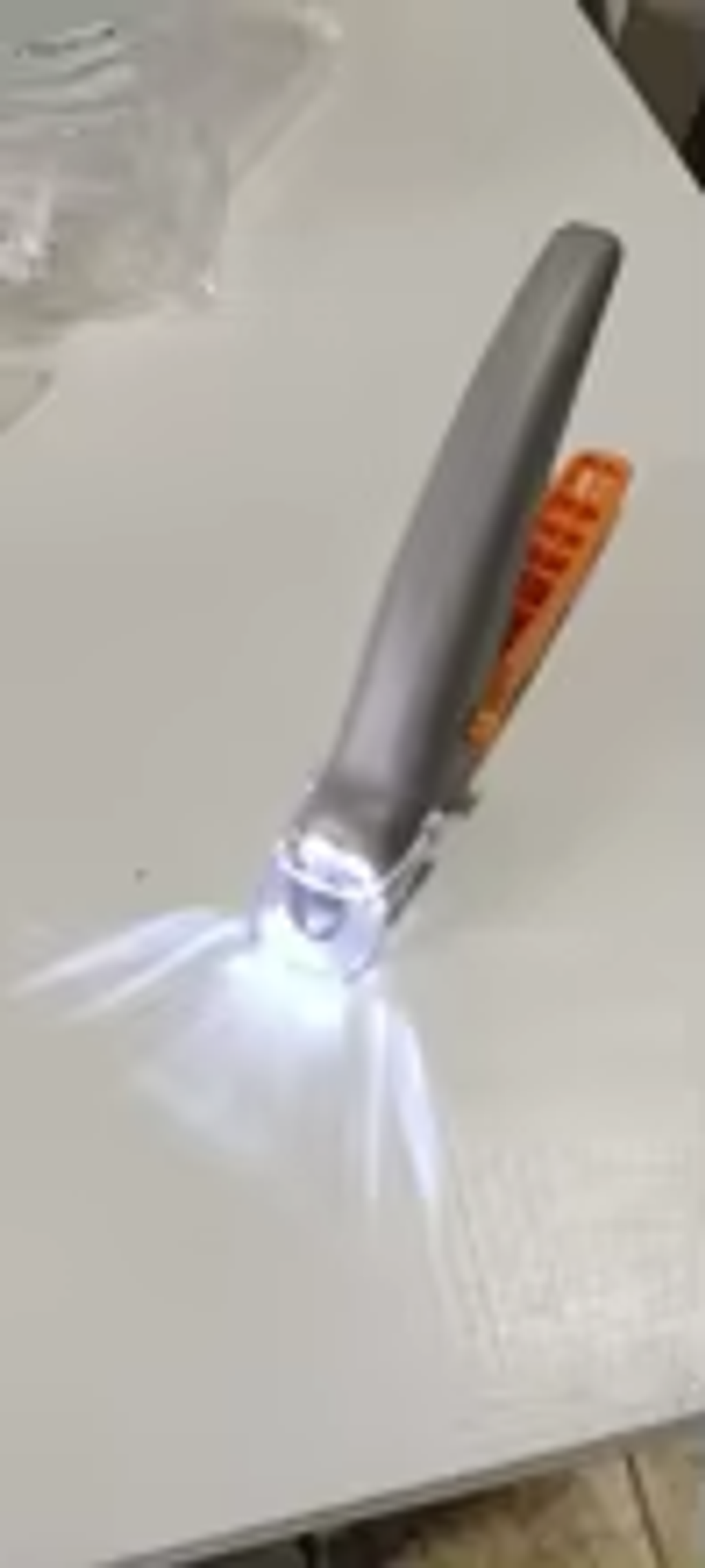 LED Light Pet Nail Clippers with 5x Magnification - Dual-Sided Clipper for Trimming