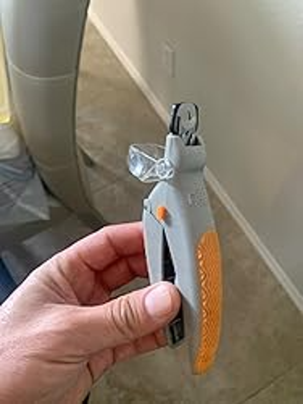 LED Light Pet Nail Clippers with 5x Magnification - Dual-Sided Clipper for Trimming